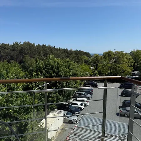 44 Z Widokiem Na Port