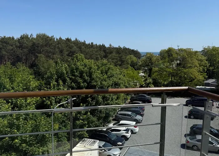 44 Z Widokiem Na Port